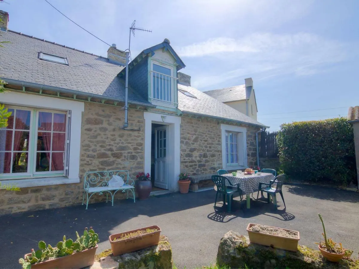 Holiday Home Saint Ideuc By Interhome contacts